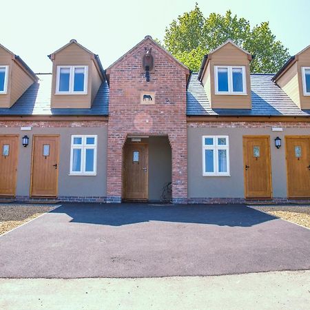 Shepshed The Barn Courtyard Bed & Breakfast エクステリア 写真